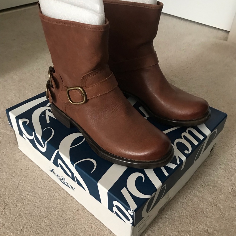 Brown ankle boots